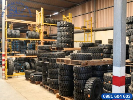 An Phát - Địa chỉ mua vỏ xe nâng chính hãng - uy tín