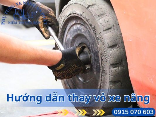 Mẹo thay vỏ xe nâng chuẩn và nhanh chóng