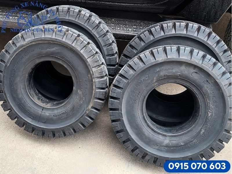 Mua vỏ xe nâng có thương hiệu uy tín