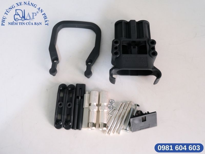 Giắc cắm bình Rema đực & cái 160A xe nâng điện