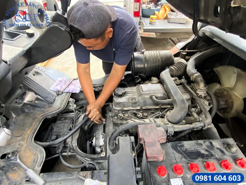 Sửa động cơ xe nâng dầu Tailift tại TPHCM